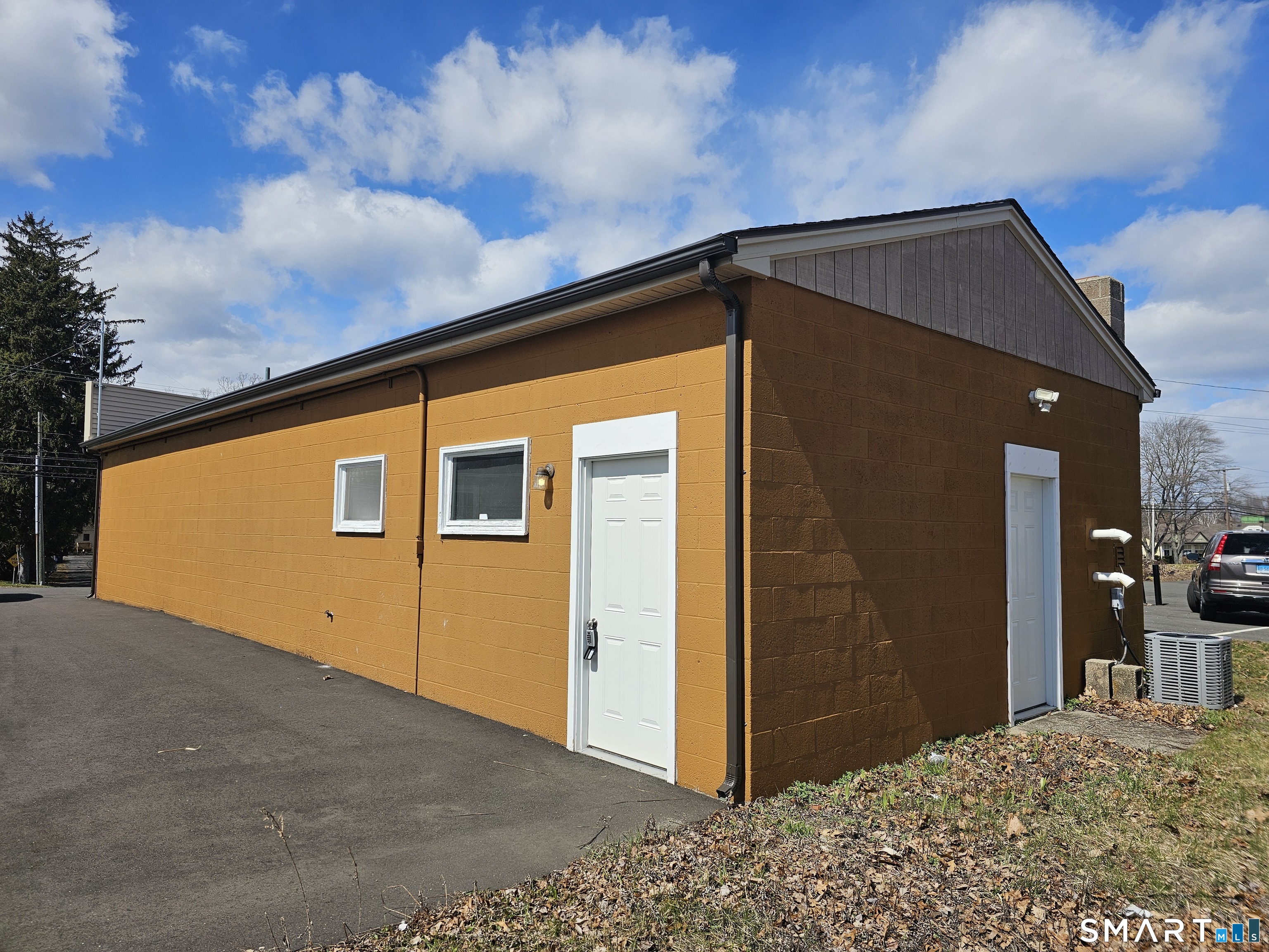 350 Farmington Avenue Plainville CT 06062