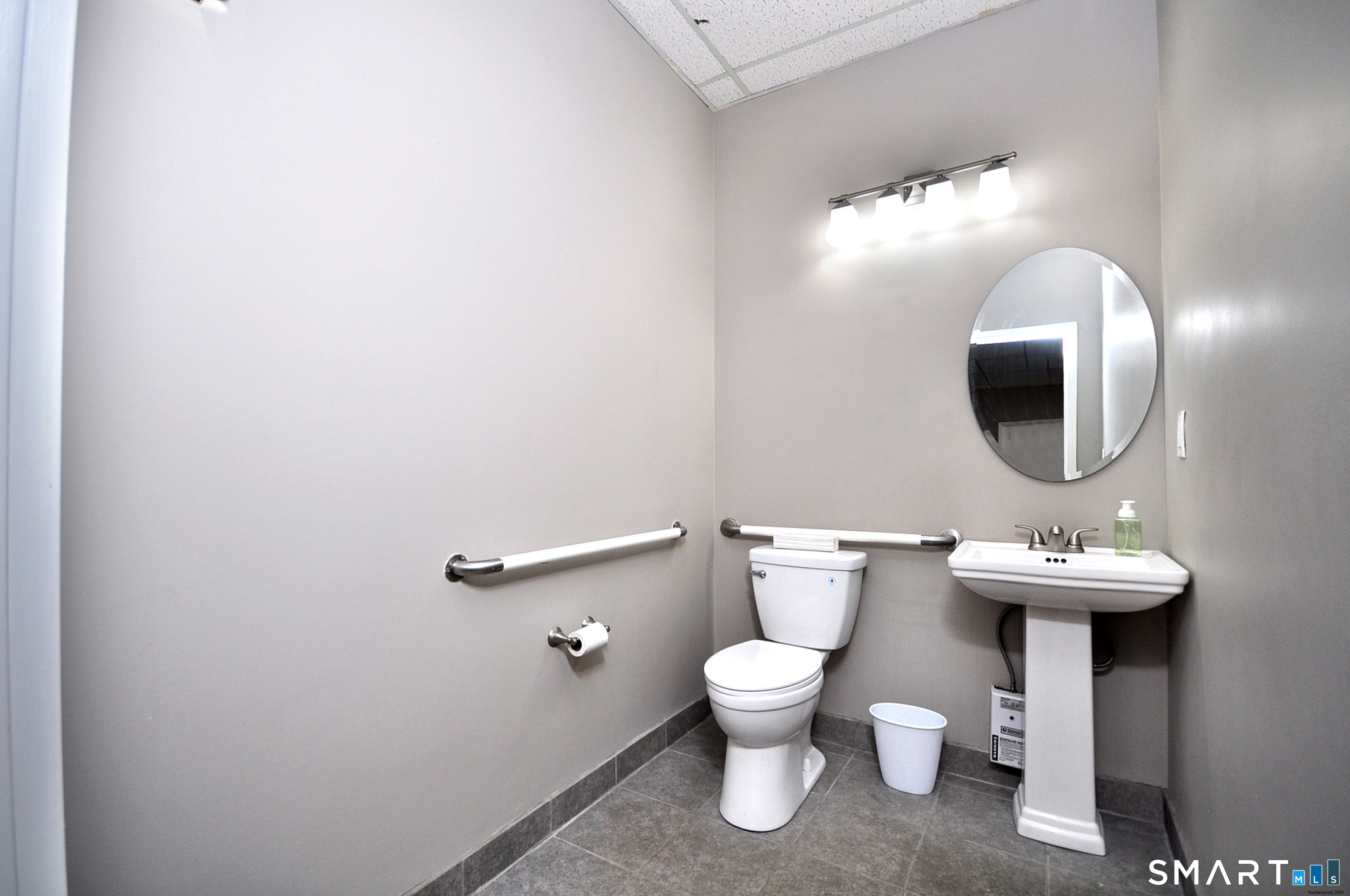 75 Berlin Road Cromwell CT 06416