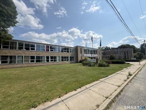 18 Maple Street Putnam CT 06260