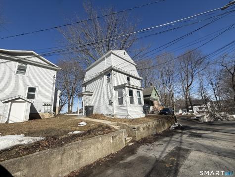 2-12 Lyon Street Putnam CT 06260