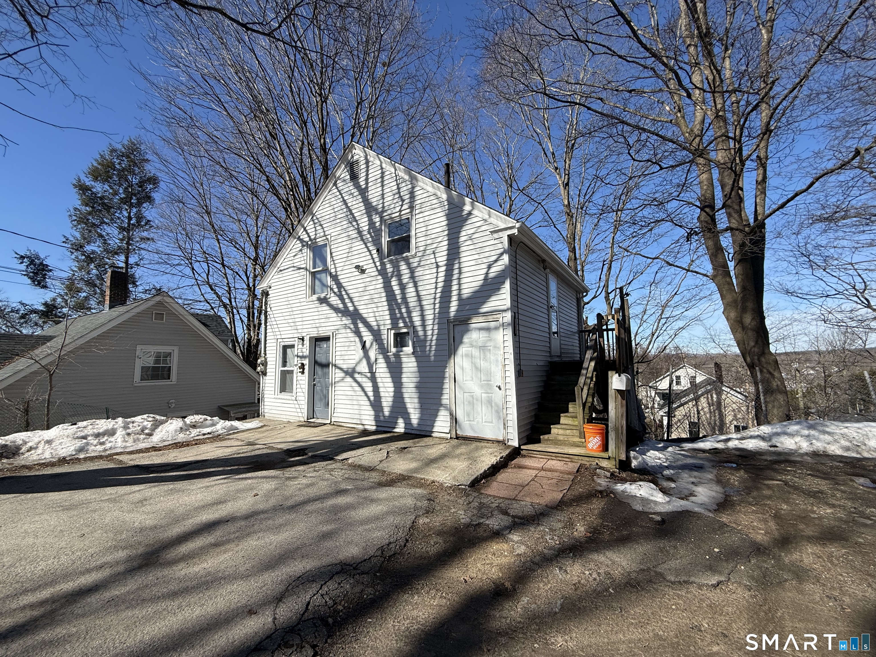 2-12 Lyon Street Putnam CT 06260