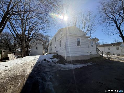 2-12 Lyon Street Putnam CT 06260