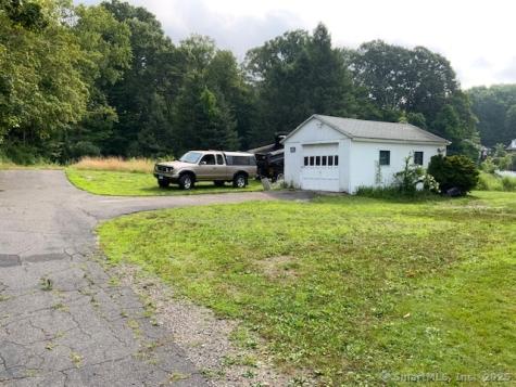 848 New Haven Road Naugatuck CT 06770