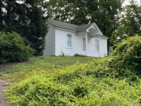 848 New Haven Road Naugatuck CT 06770