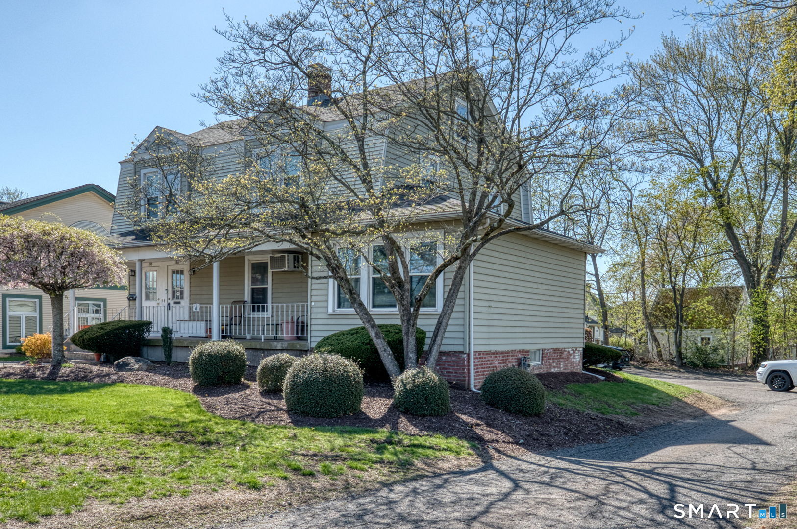 186 East Center Street Manchester CT 06040