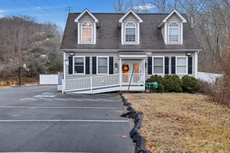 977 Hartford Turnpike Waterford CT 06385