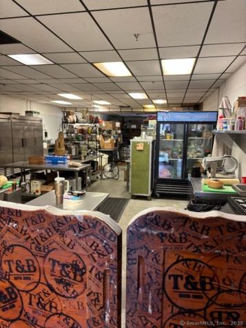 28 Pennsylvania Avenue East Lyme CT 06357