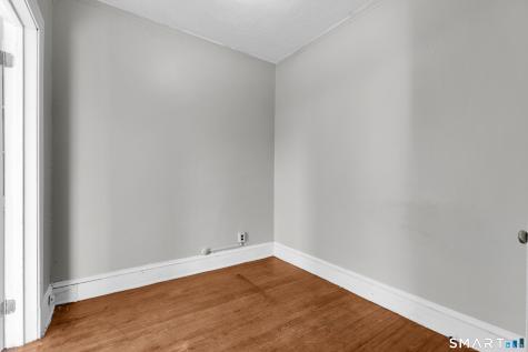 143 Putnam Street Hartford CT 06106