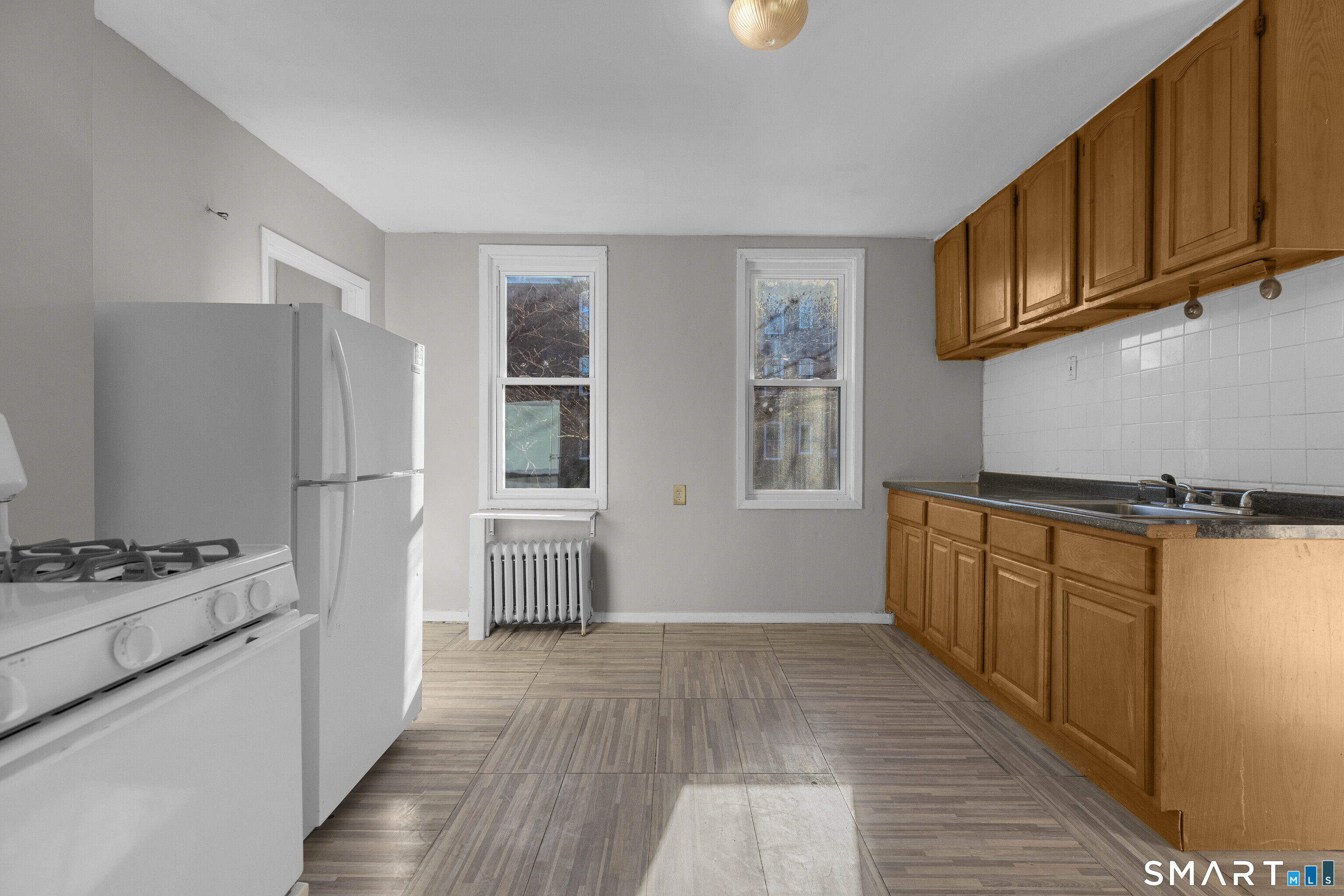 143 Putnam Street Hartford CT 06106