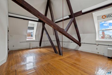 153 State Street New London CT 06320