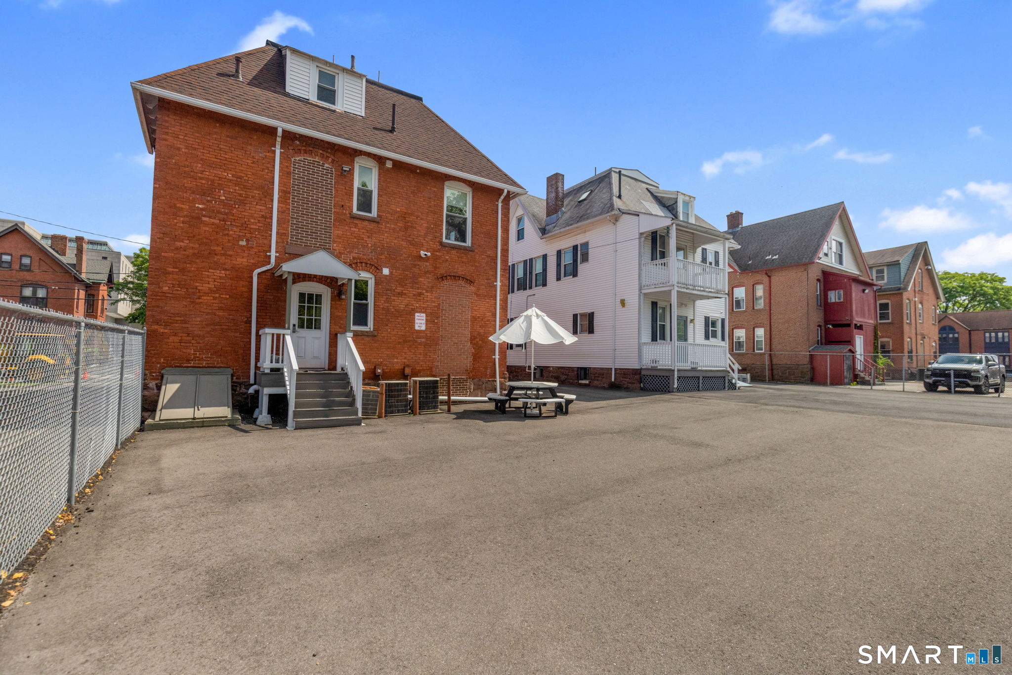 101 Oak Street Hartford CT 06106