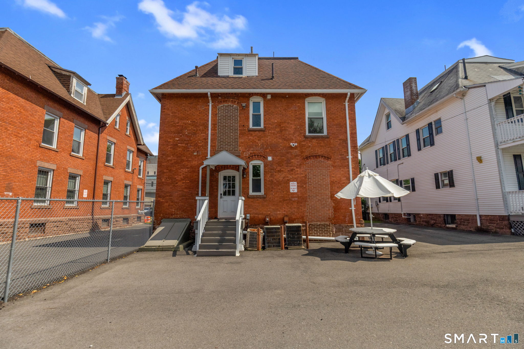 101 Oak Street Hartford CT 06106