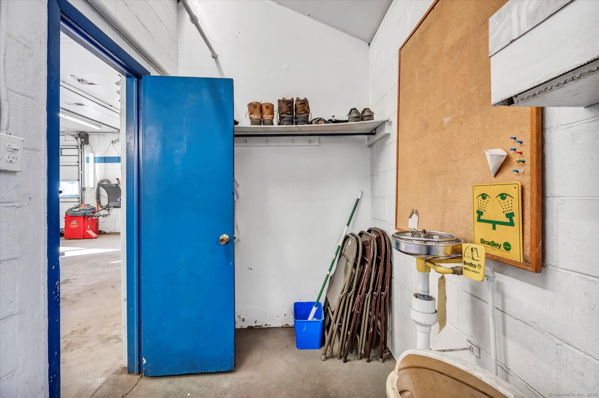 1145 Old Colony Road Wallingford CT 06492