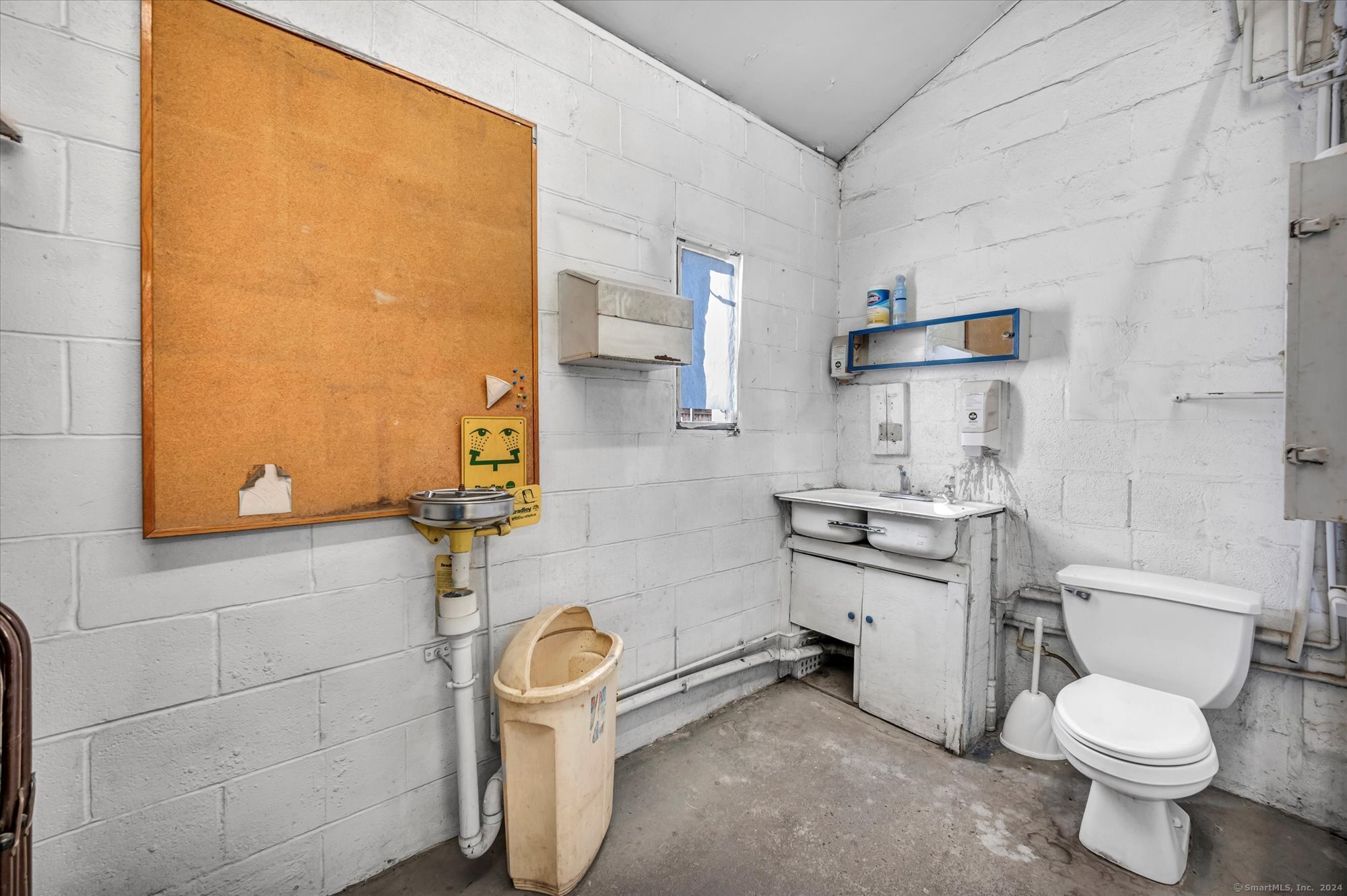 1145 Old Colony Road Wallingford CT 06492