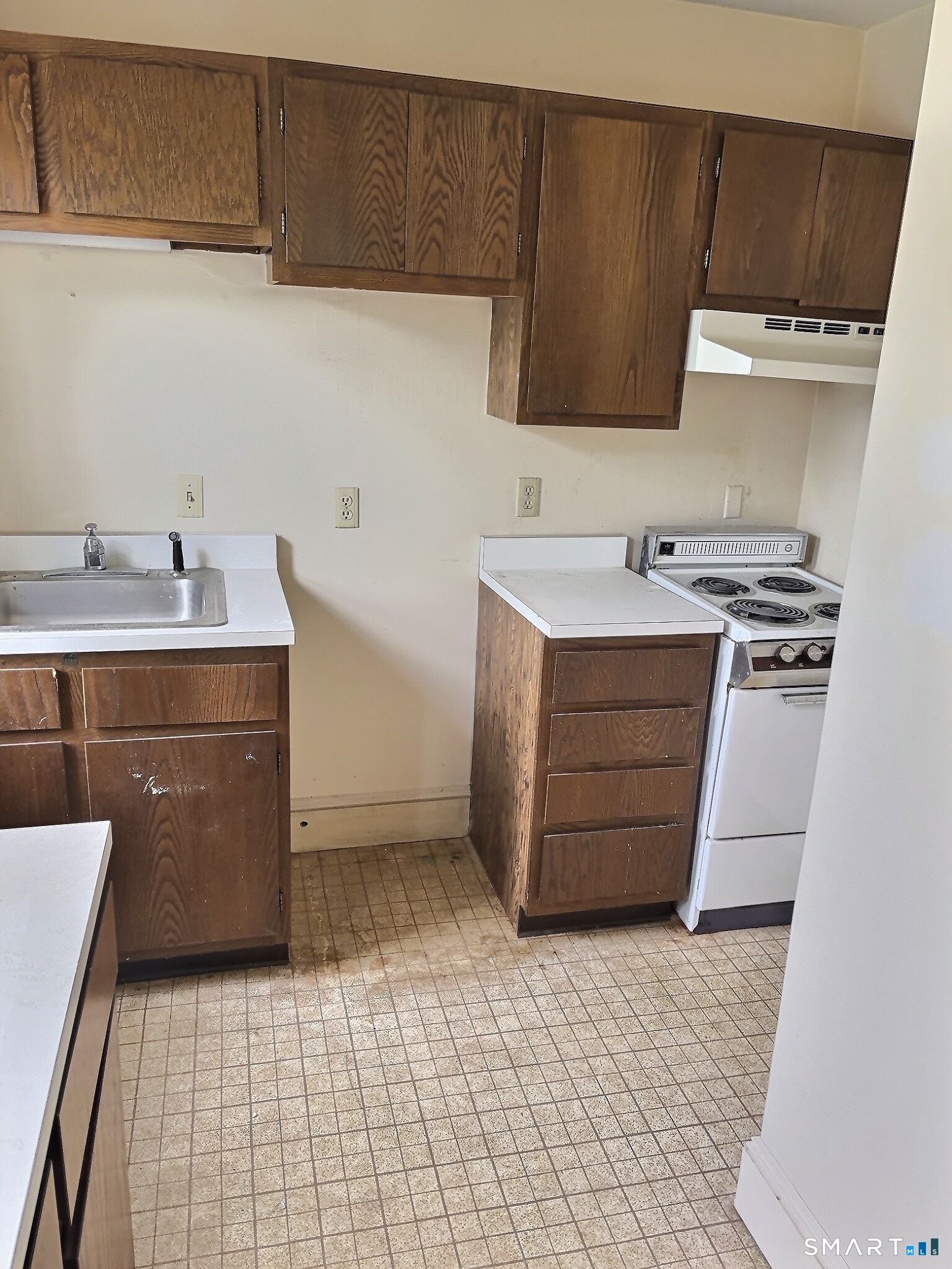 83 Meadow Street Naugatuck CT 06770