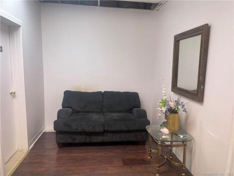 9 Maplewood Avenue Bloomfield CT 06002