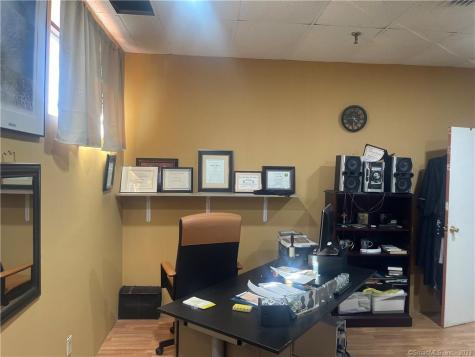 9 Maplewood Avenue Bloomfield CT 06002