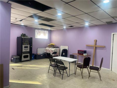 9 Maplewood Avenue Bloomfield CT 06002