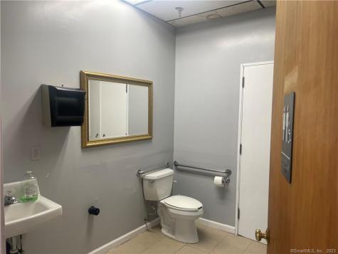 9 Maplewood Avenue Bloomfield CT 06002