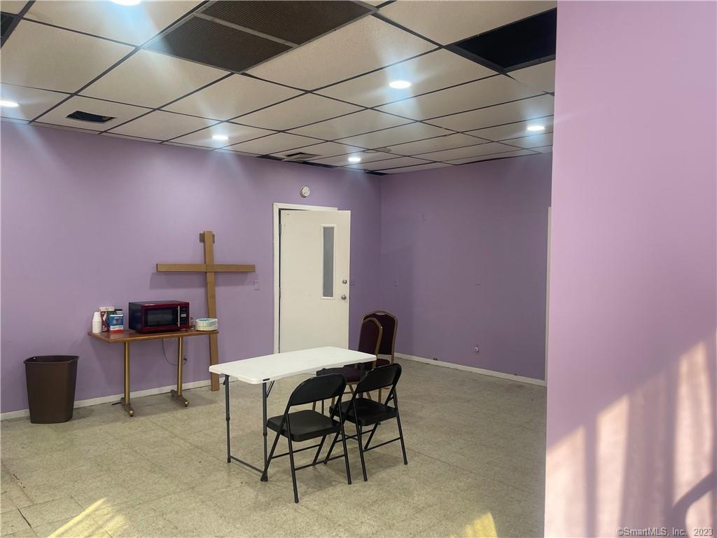 9 Maplewood Avenue Bloomfield CT 06002
