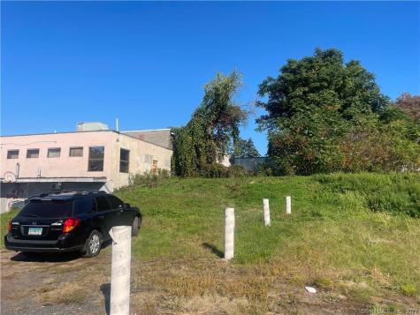 9 Maplewood Avenue Bloomfield CT 06002
