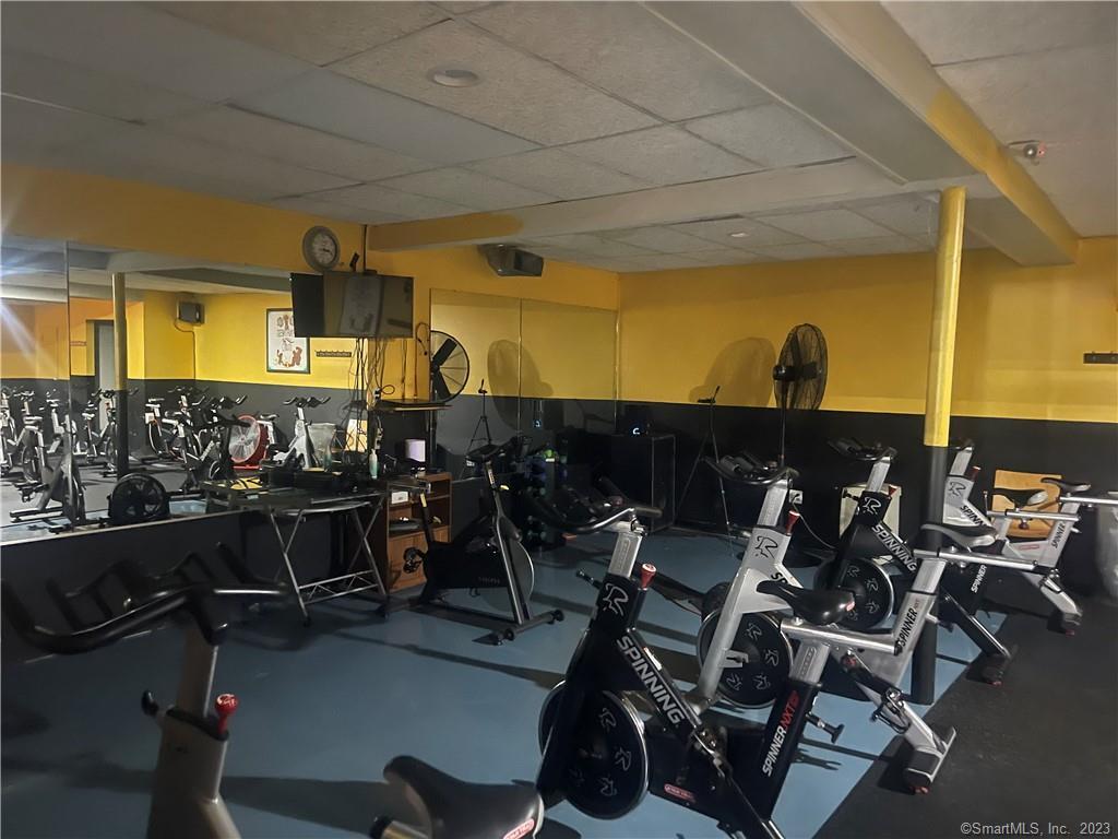9 Maplewood Avenue Bloomfield CT 06002
