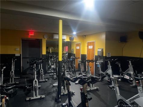9 Maplewood Avenue Bloomfield CT 06002