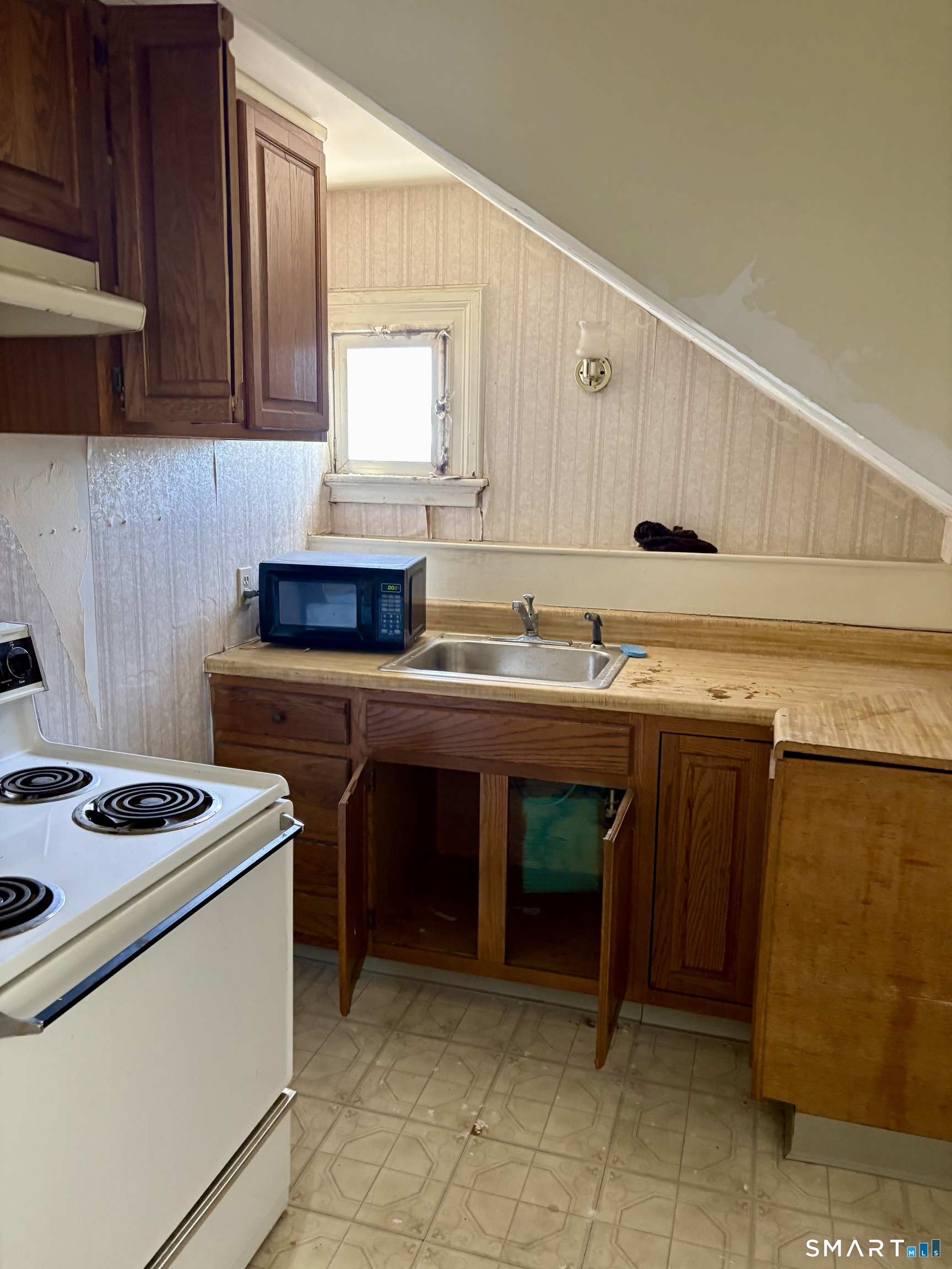 144 Buckingham Street Waterbury CT 06710