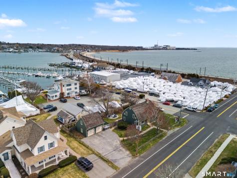 11 Smith Avenue East Lyme CT 06357
