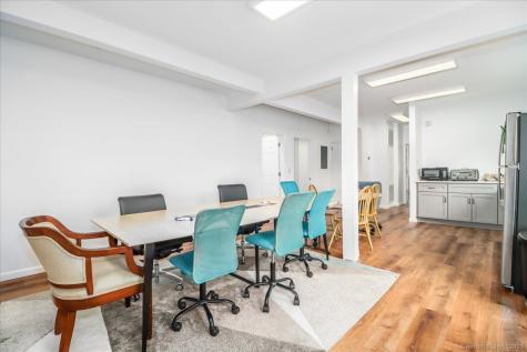 14 Elm Street New Milford CT 06776