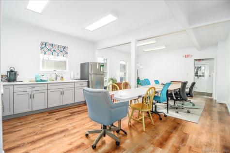 14 Elm Street New Milford CT 06776