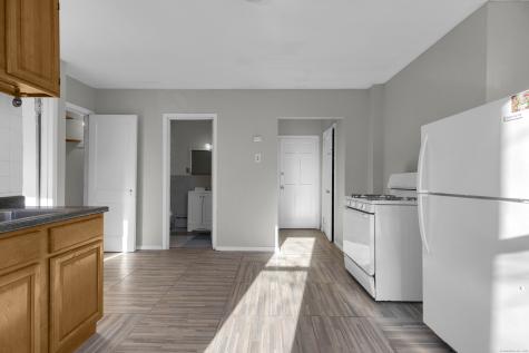 143 Putnam Street Hartford CT 06106