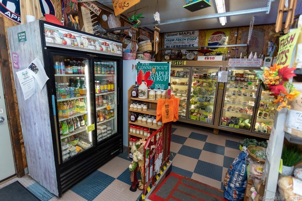 1105 Norwich New London Turnpike Montville CT 06382