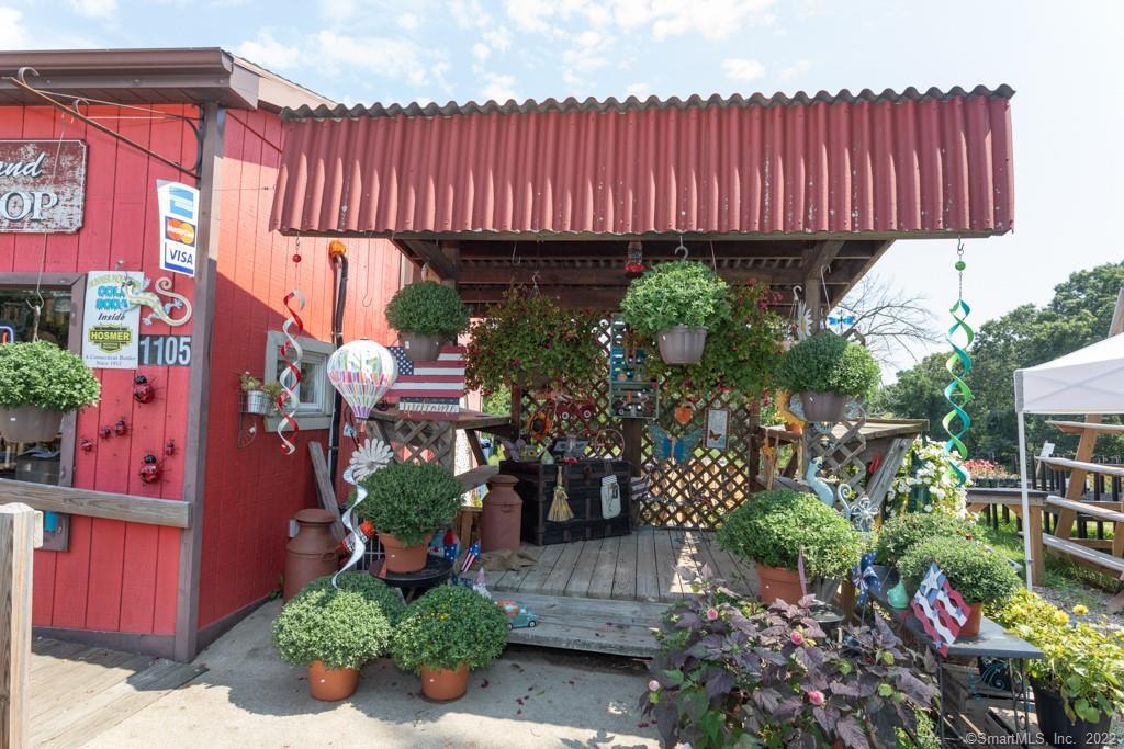 1105 Norwich New London Turnpike Montville CT 06382