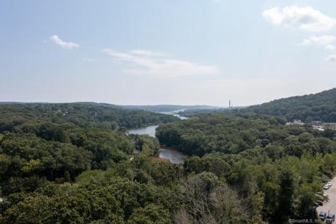 1105 Norwich New London Turnpike Montville CT 06382