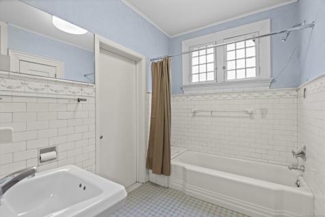 1481 Chapel Street New Haven CT 06511