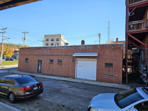 18 Brown Street Waterbury CT 06702