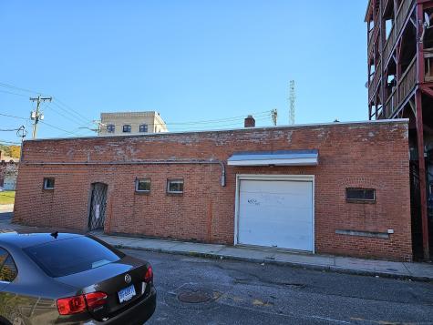18 Brown Street Waterbury CT 06702