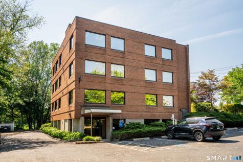 2751 Dixwell Avenue Hamden CT 06518