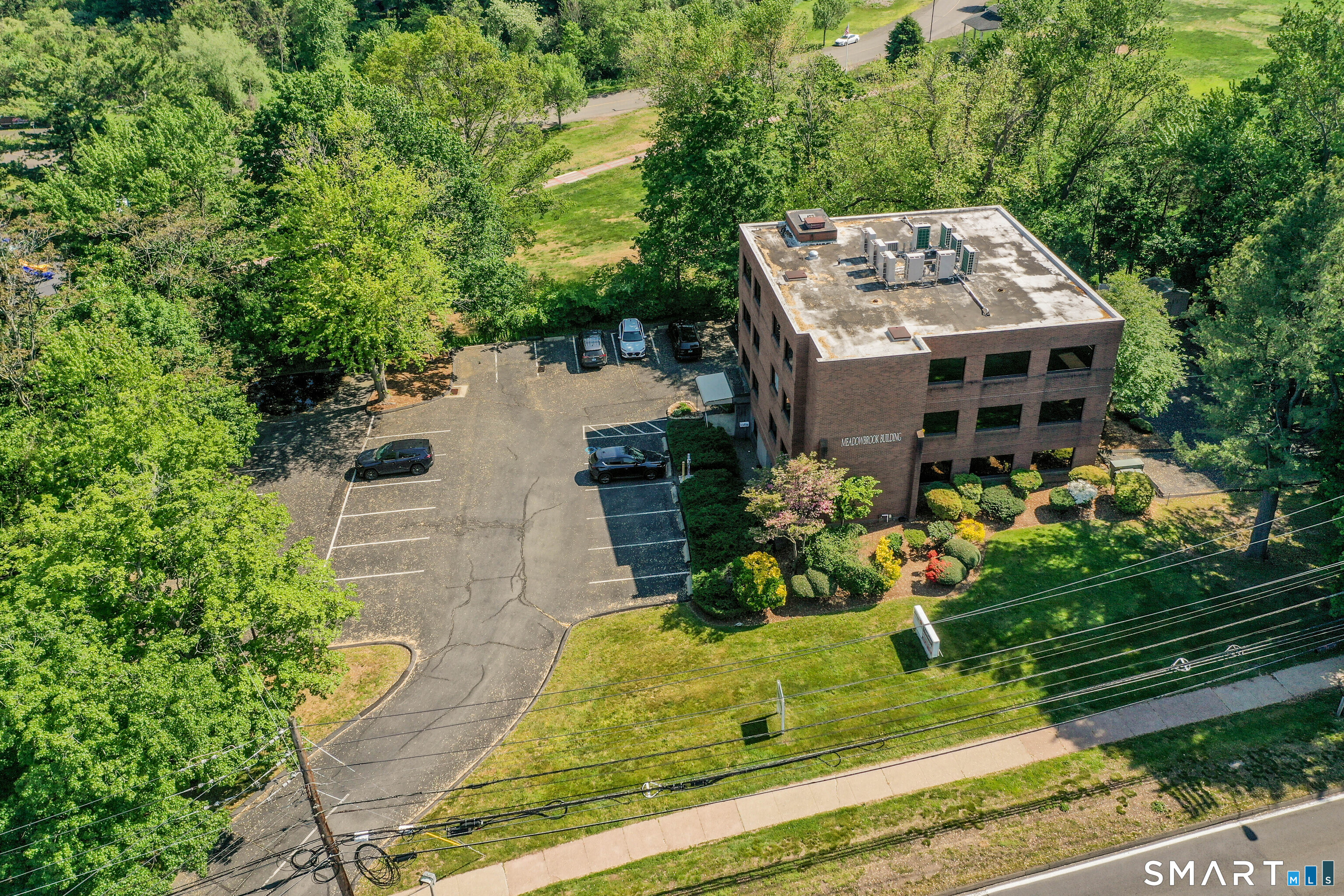 2751 Dixwell Avenue Hamden CT 06518