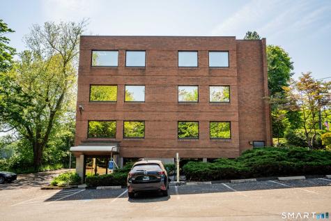 2751 Dixwell Avenue Hamden CT 06518