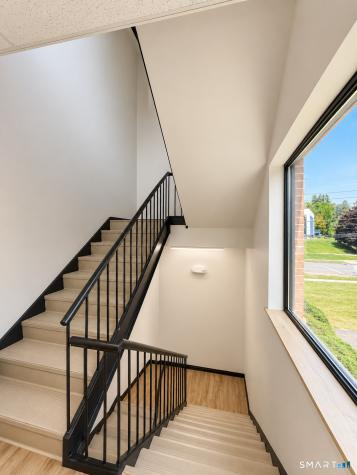 2751 Dixwell Avenue Hamden CT 06518