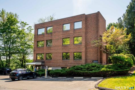 2751 Dixwell Avenue Hamden CT 06518