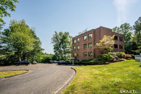 2751 Dixwell Avenue Hamden CT 06518