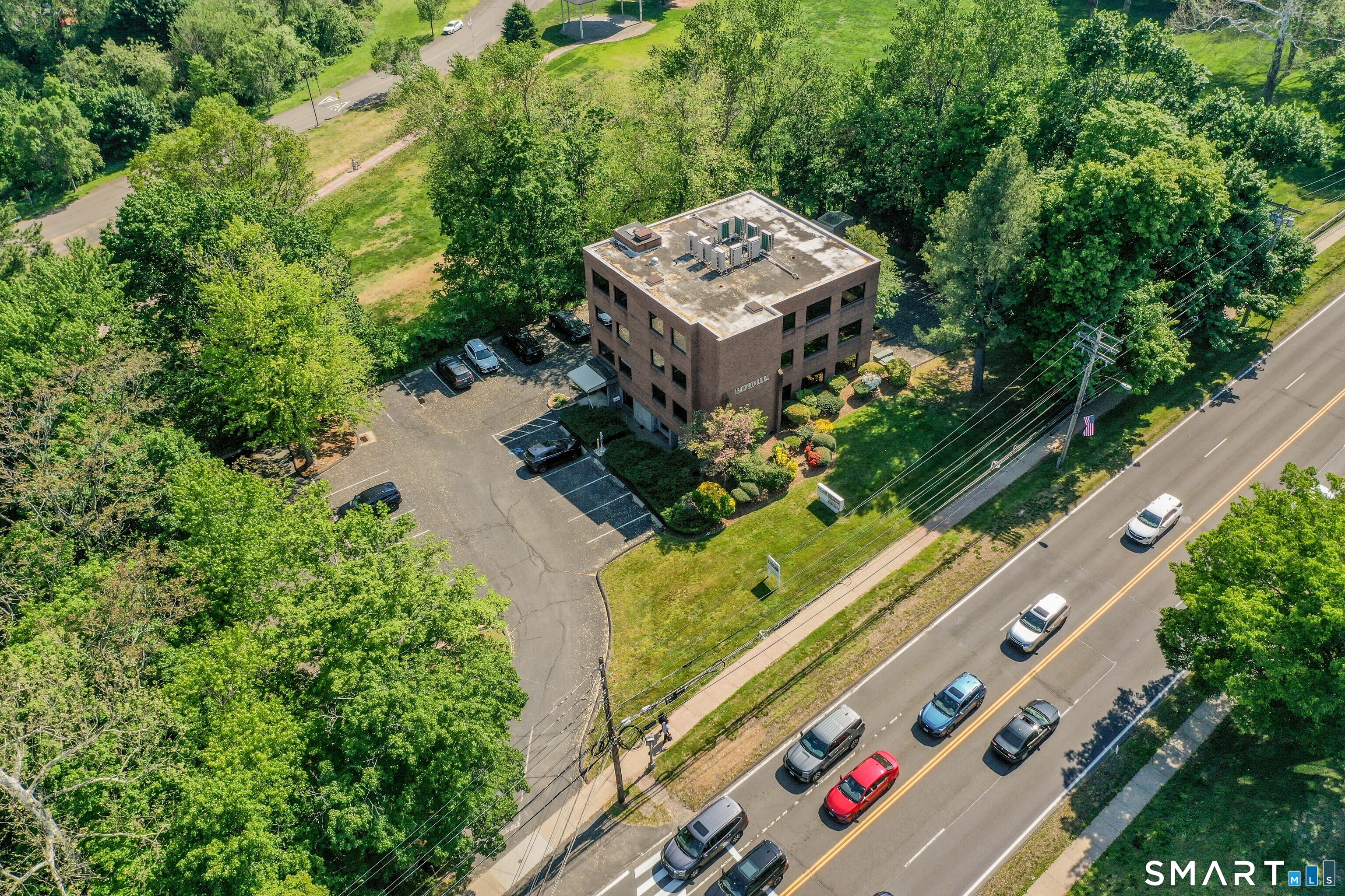 2751 Dixwell Avenue Hamden CT 06518