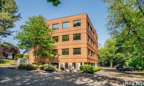 2751 Dixwell Avenue Hamden CT 06518