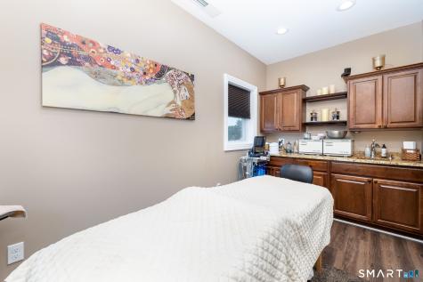 102 East Main Street Plainville CT 06062