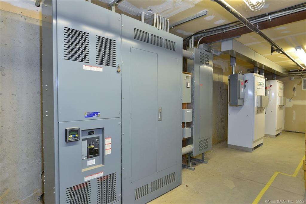 39 Nott Highway Ashford CT 06278