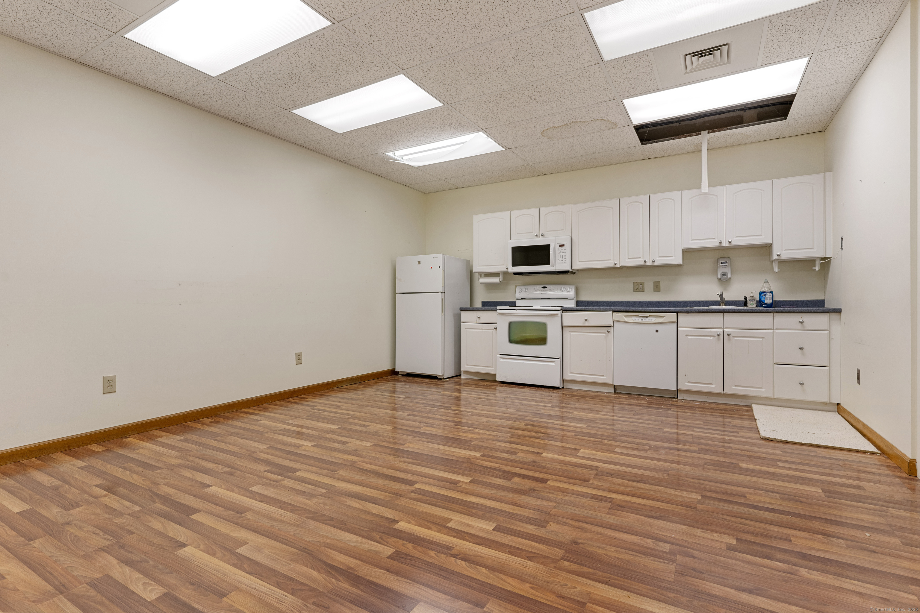 128 Litchfield Road New Milford CT 06776