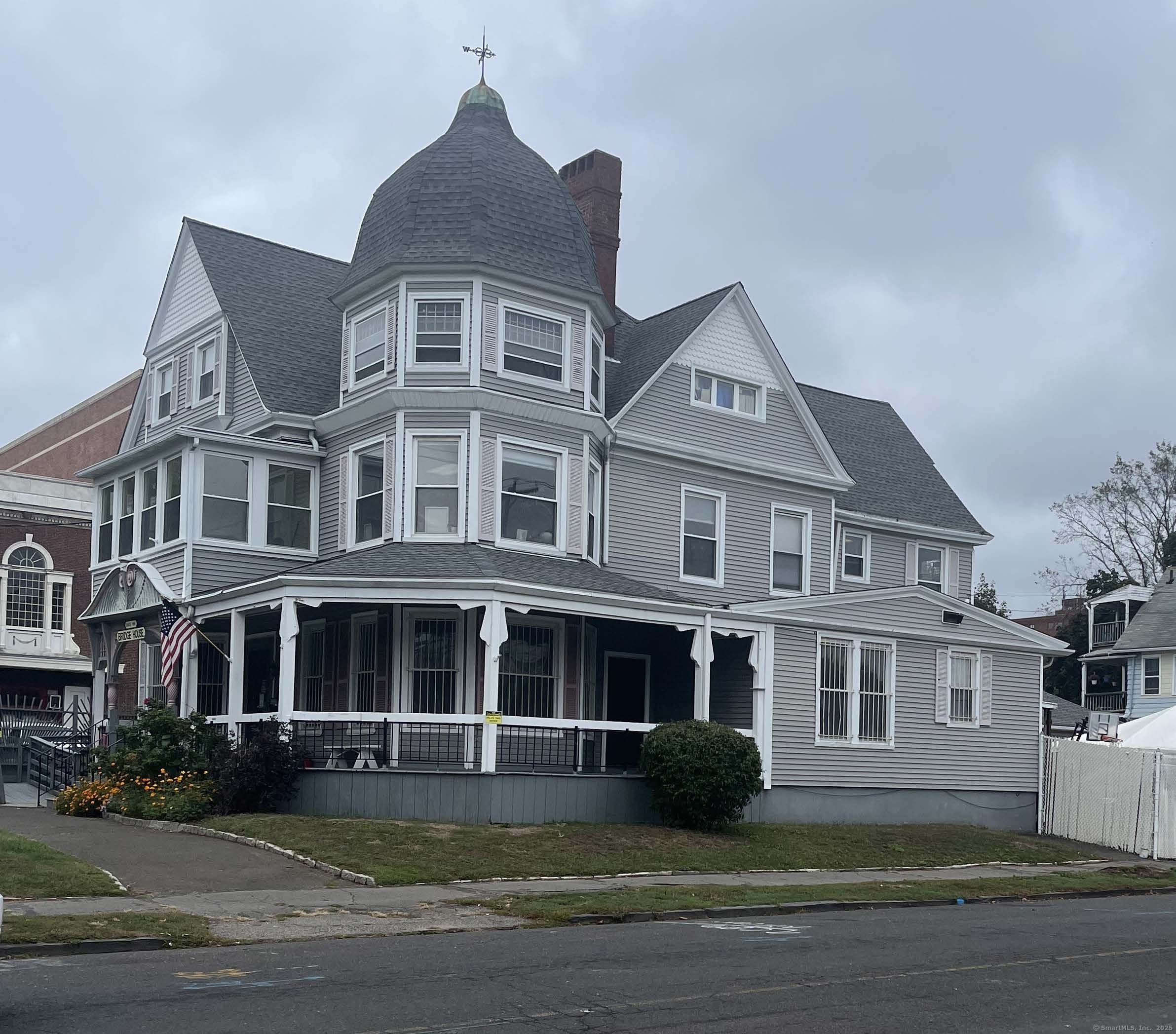880 Fairfield Avenue Bridgeport CT 06604